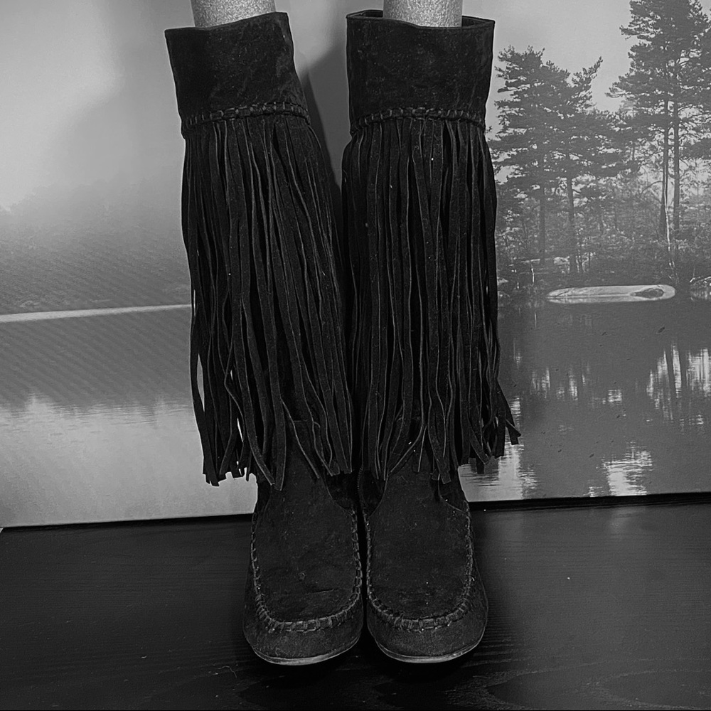 Mock Minnetonka Moccasin Boots (Black)